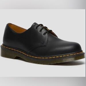 Men Dr. martins